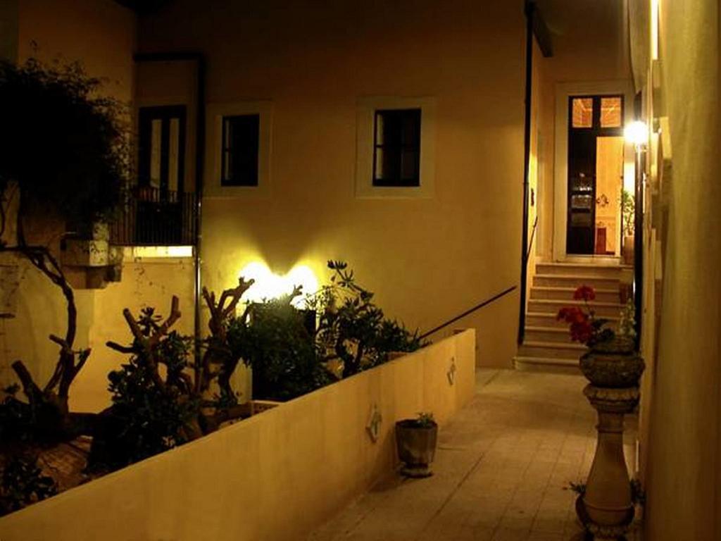Il Giardino Del Barocco Panzió Noto Kültér fotó