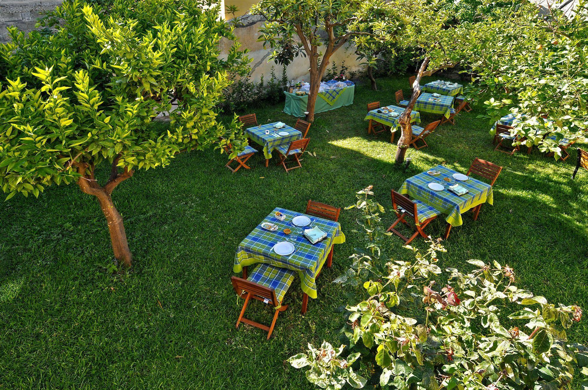Il Giardino Del Barocco Panzió Noto Kültér fotó